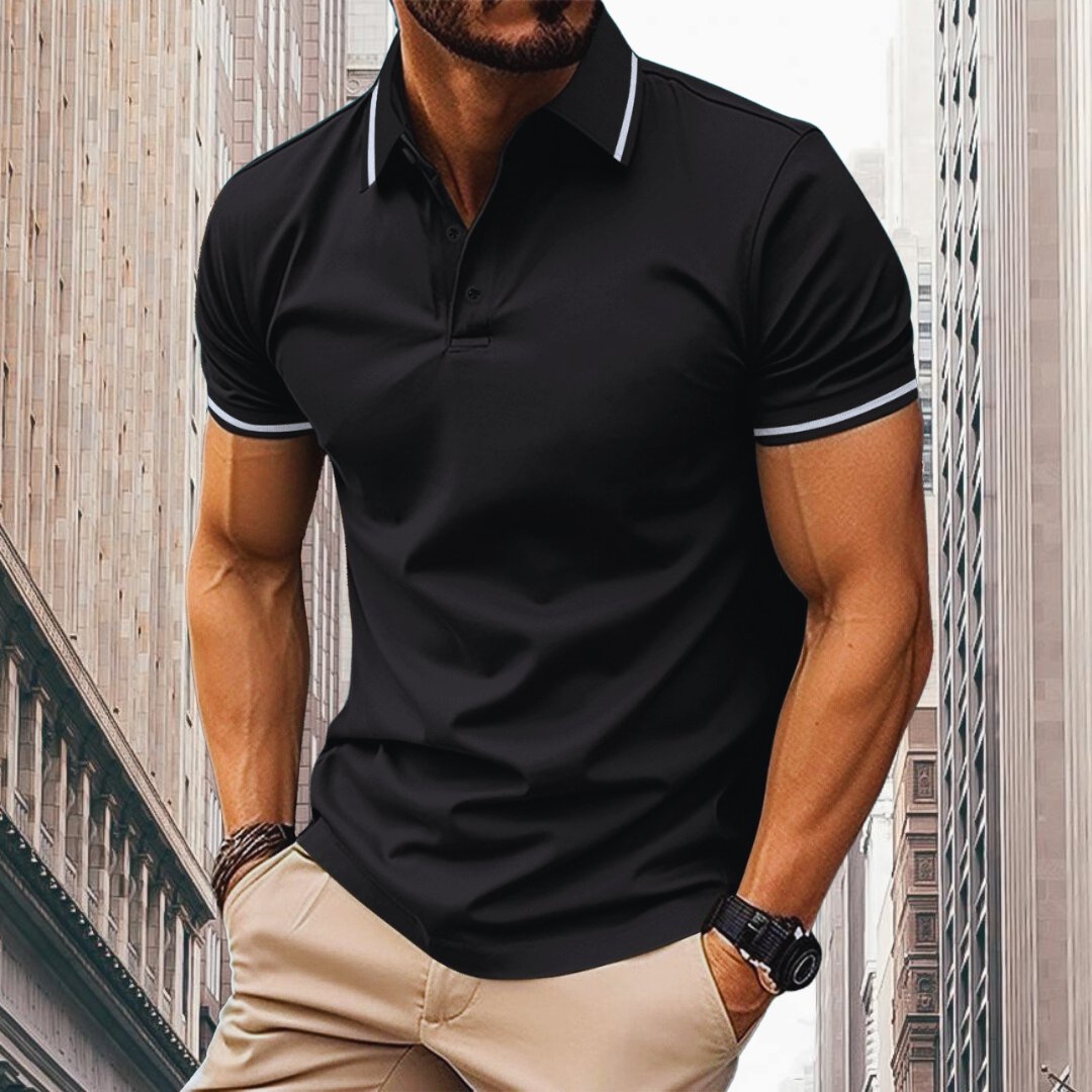 https://cdn.shopify.com/s/files/1/0807/0745/3272/files/john-bomullspolo-for-en-avslappnad-sportoutfit-sundberg-stockholm-514974_1800x1800_a1a6cc4a-7403-4325-ade3-f13266bb588a.jpg?v=1725880641